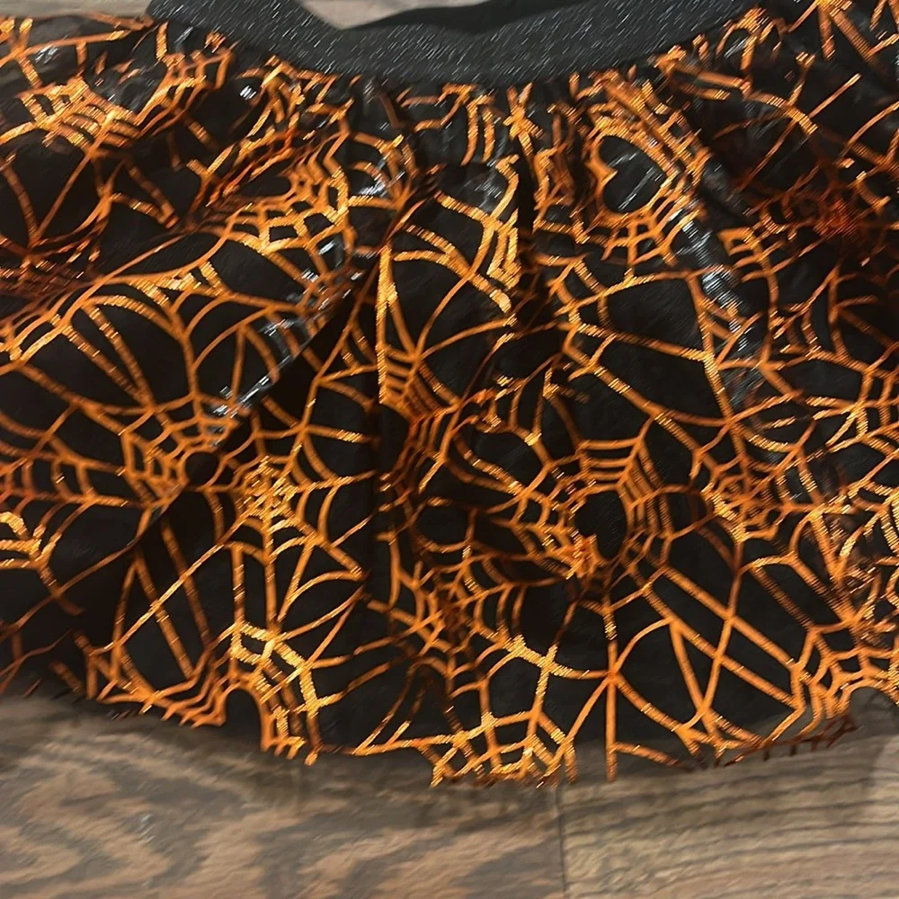 Girls Halloween tulle skirt 3T EUC